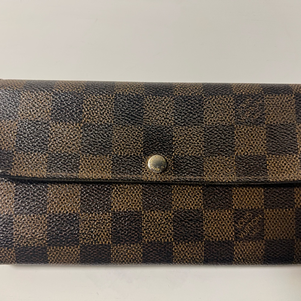 Louis Vuitton Damier ebene wallet